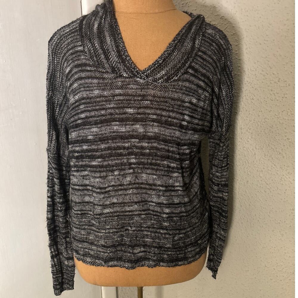Sweet-N-Sinful Pullover Black/White Hoodie Sweater M Comfy Casual Cozy Cabincore